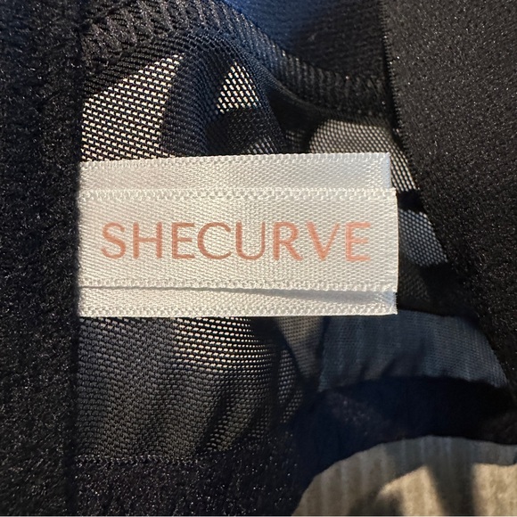 SheCurve - 2 Bra Set - Black & Pink - 38G - Picture 6 of 7